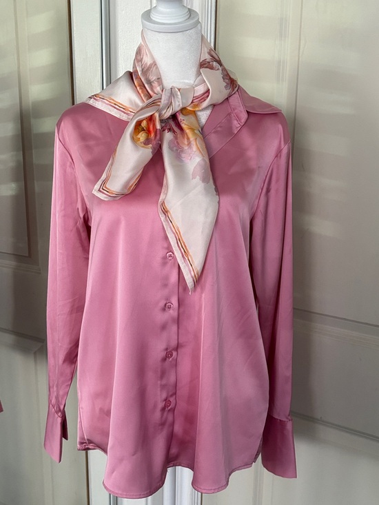 Rachel Zoe Tops - Rachel Zoe Satin Pink Button-Down Blouse w/ Scarf